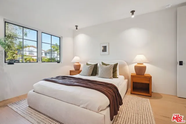 $2,649,999 | 4539 Atoll Avenue, Sherman Oaks, CA 91423