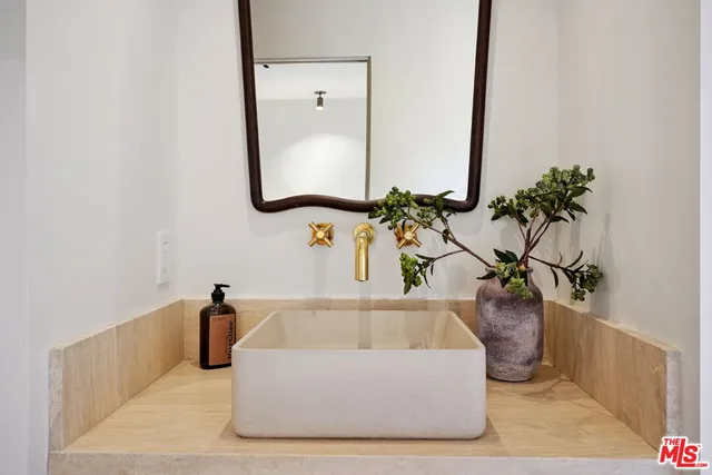 $2,649,999 | 4539 Atoll Avenue, Sherman Oaks, CA 91423