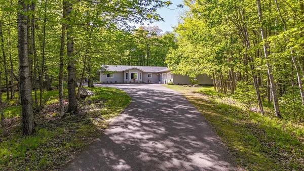 $589,900 | 16051 Leisure Drive, Detroit Lakes, MN 56501