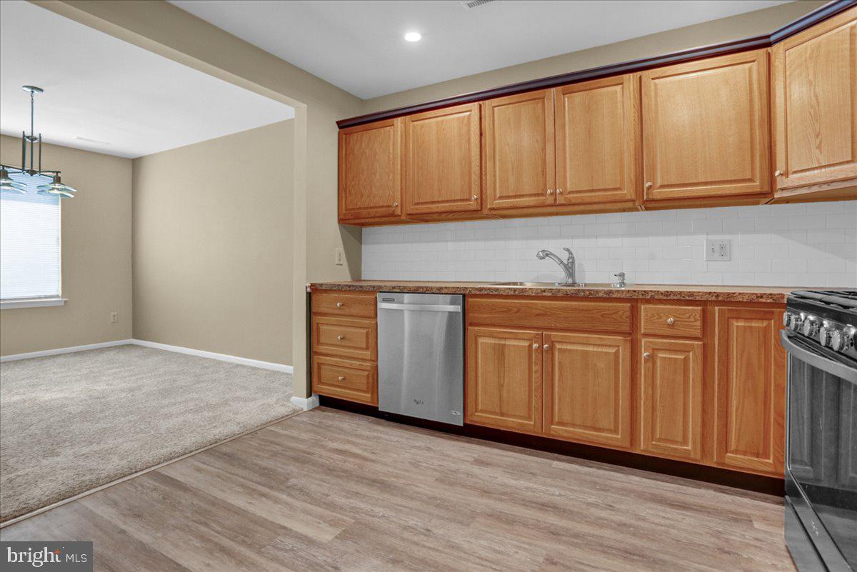 69 Azalea Way, Unit 696 Reading, PA 19606 - Photo 9 of 29 Gallery Image 9