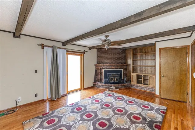 $320,000 | 23650 West 56th Street, Shawnee, KS 66226