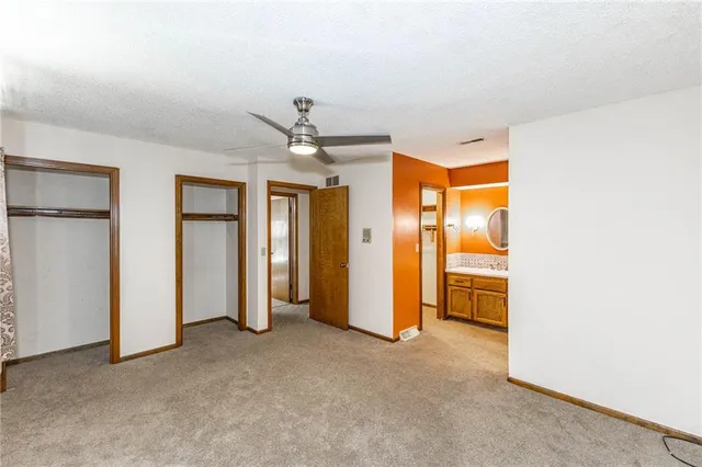 $320,000 | 23650 West 56th Street, Shawnee, KS 66226