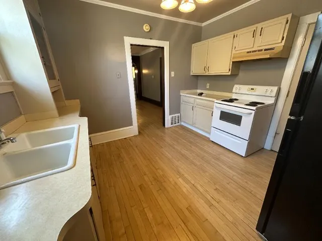 $195,000 | 906 Union Avenue, Unit 908, Sheboygan, WI 53081