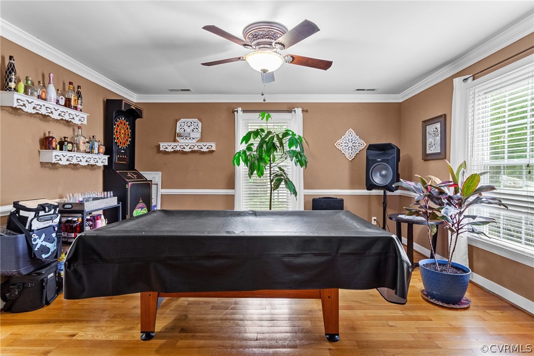 3905 Cresthill Road Chester, VA 23831 - Photo 17 of 49 a living room with furniture and a potted plant