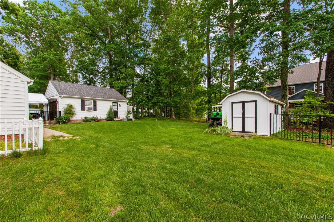 3905 Cresthill Road Chester, VA 23831 - Photo 41 of 49 a house view with a garden space