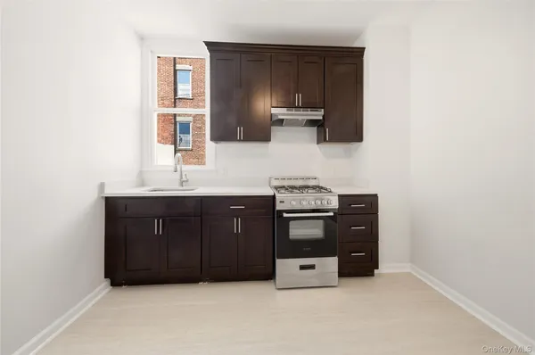 $725,000 | 40 Yonkers Avenue, Yonkers, NY 10701