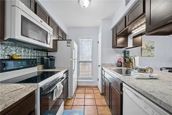 $260,000 | 2003 North Fulton Beach Road, Unit 36, Rockport, TX 78382