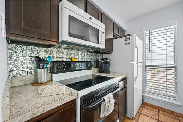 $260,000 | 2003 North Fulton Beach Road, Unit 36, Rockport, TX 78382