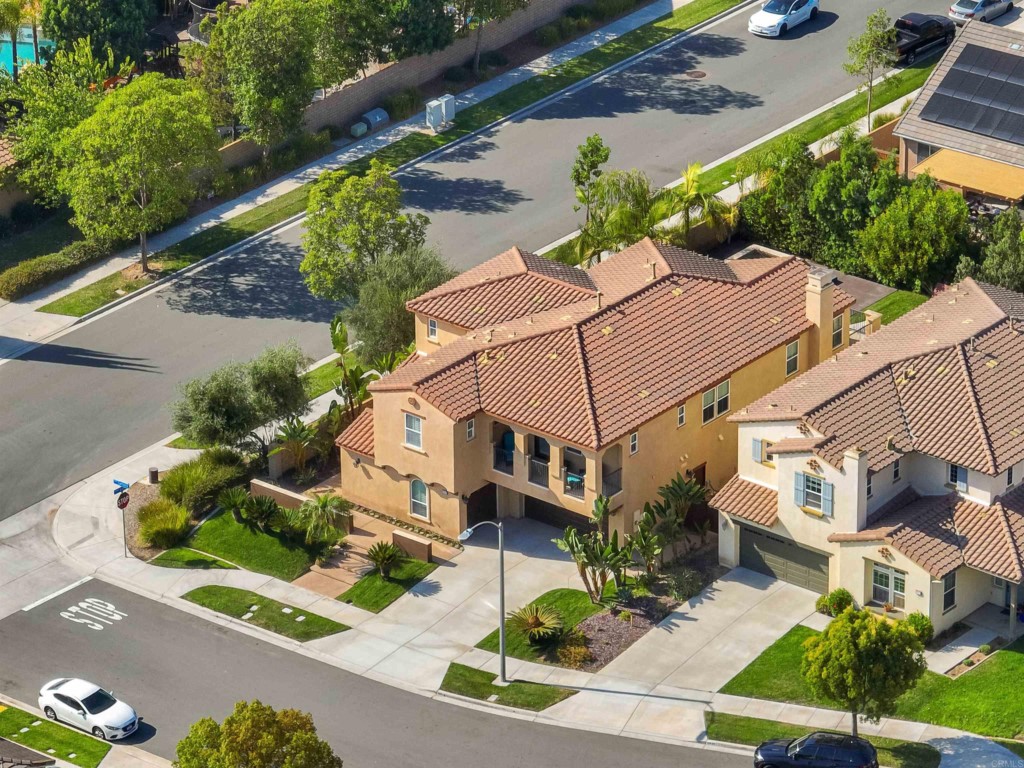 1931 Corte Cantante Chula Vista, CA 91914 - Photo 3 of 61