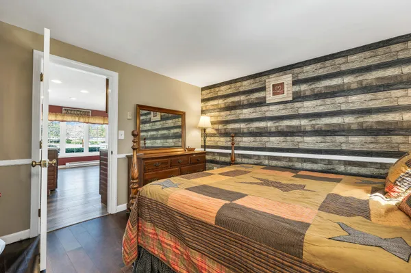 $775,000 | 22 North Town Farm Road, Oxford, ME 04270