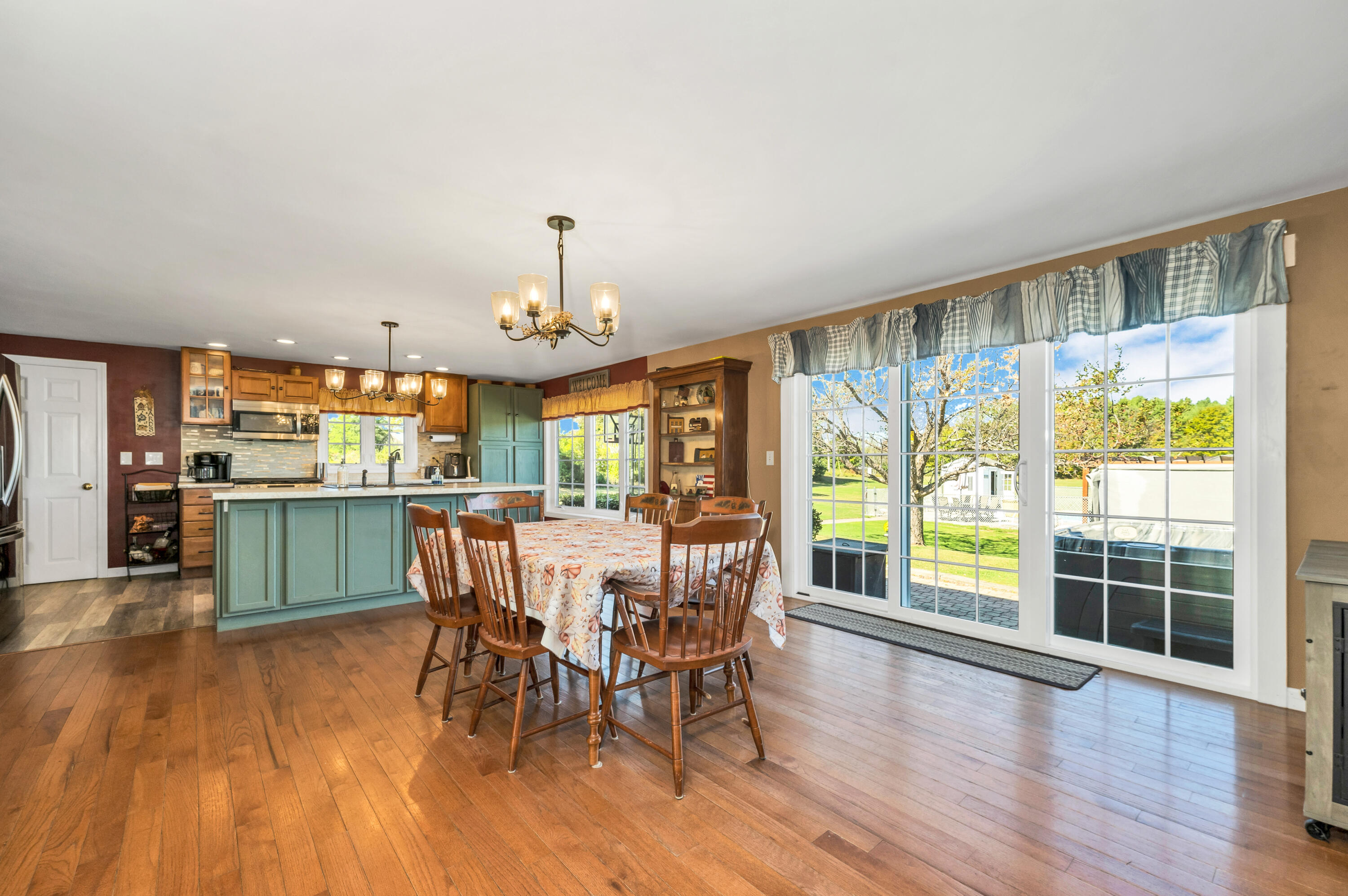 22 North Town Farm Road Oxford, ME 04270 - Photo 16 of 70 Dining Area
