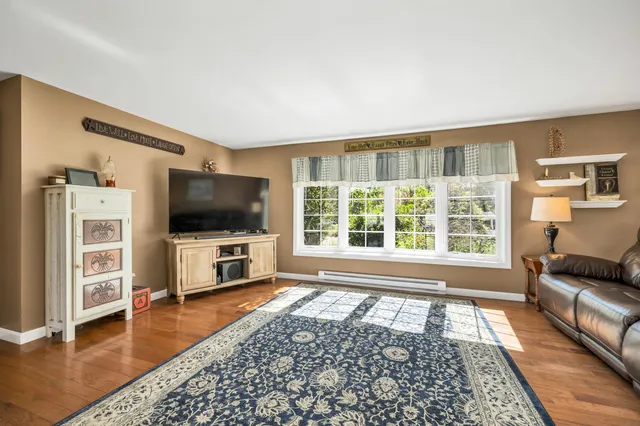 $775,000 | 22 North Town Farm Road, Oxford, ME 04270