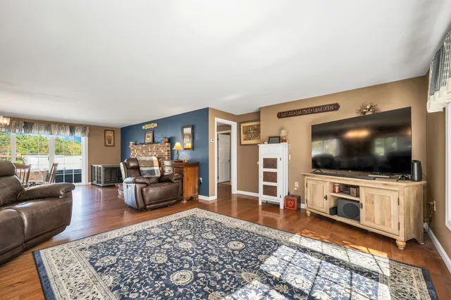 $775,000 | 22 North Town Farm Road, Oxford, ME 04270