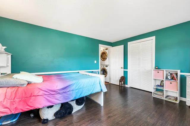 $775,000 | 22 North Town Farm Road, Oxford, ME 04270