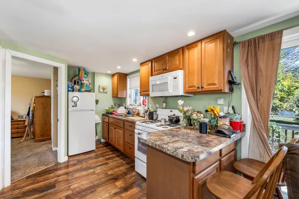 $775,000 | 22 North Town Farm Road, Oxford, ME 04270