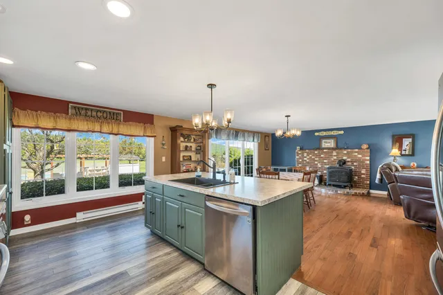 $775,000 | 22 North Town Farm Road, Oxford, ME 04270