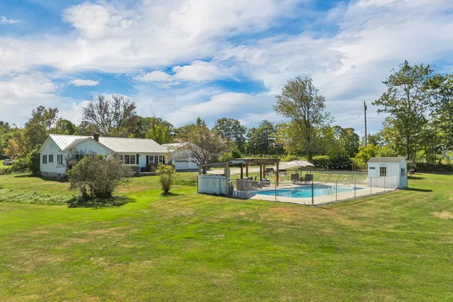 $775,000 | 22 North Town Farm Road, Oxford, ME 04270