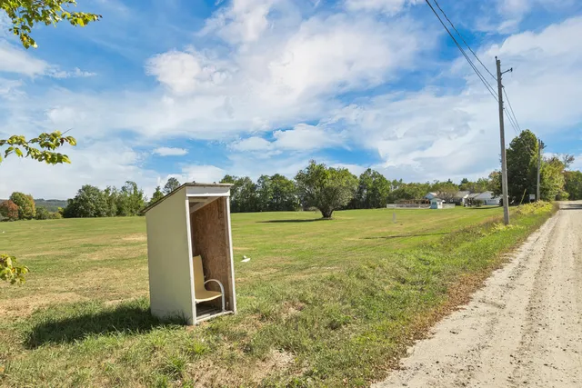 $775,000 | 22 North Town Farm Road, Oxford, ME 04270