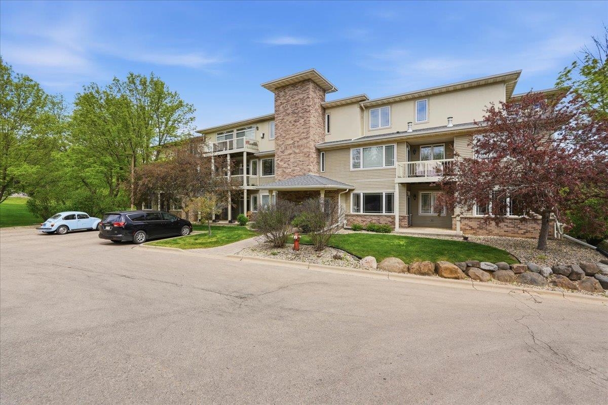 3001 Stratton Way, Unit 105 Madison, WI 53719 - Photo 30 of 32