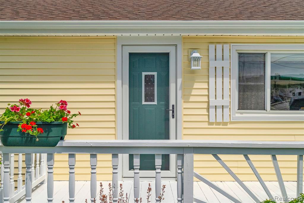1020 Capac Road Allenton, MI 48002 - Photo 7 of 36