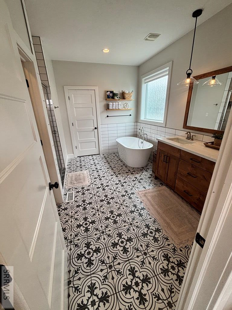 3112 South Chartwell Garden Ammon, ID 83406 - Photo 11 of 42 Master Bath