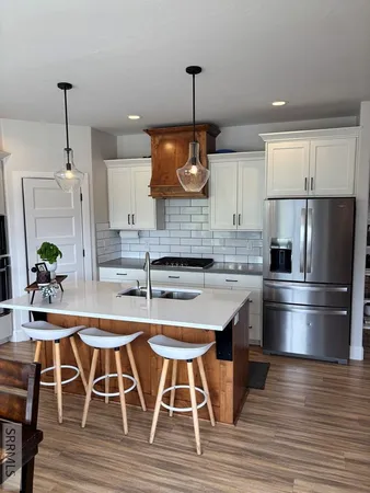 $605,000 | 3112 South Chartwell Garden, Ammon, ID 83406
