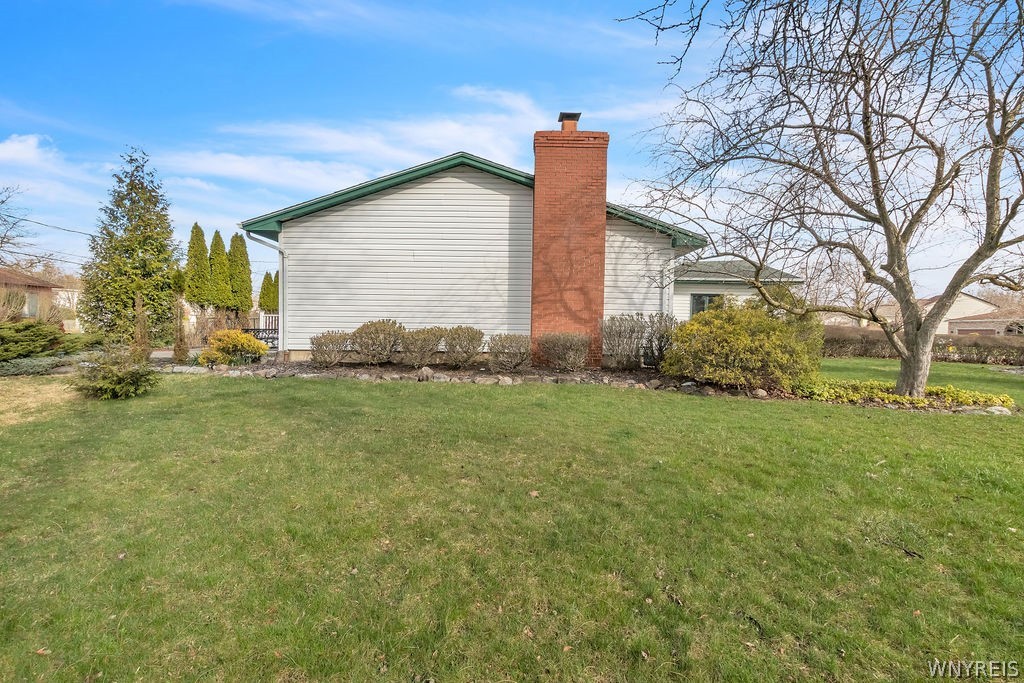 146 North Brier Road Amherst, NY 14228 - Photo 5 of 47