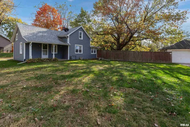 $127,500 | 711 East 19th Avenue, Coal Valley, IL 61240