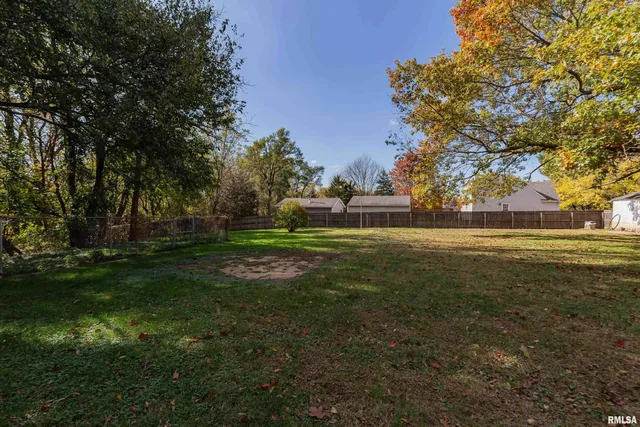 $127,500 | 711 East 19th Avenue, Coal Valley, IL 61240