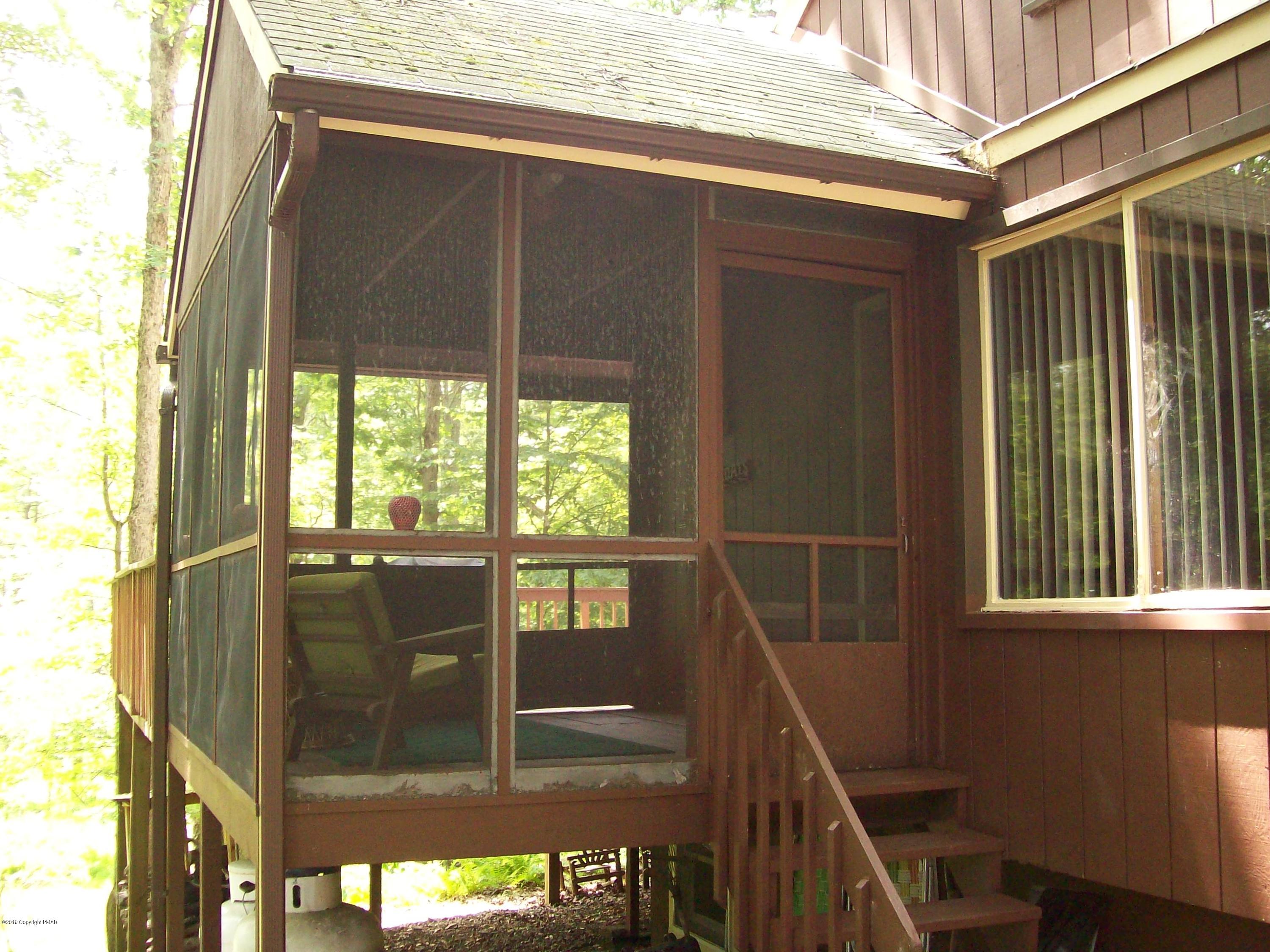243 Canterbury Road Bushkill, PA 18324 - Photo 28 of 29 a picture of a outdoor space
