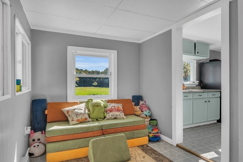 95 Ferry Road Salisbury, MA 01952 - Photo 8 of 41 Gallery Image 8