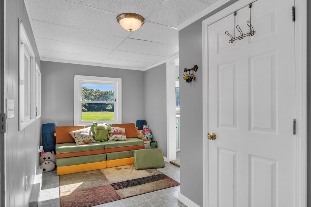 95 Ferry Road Salisbury, MA 01952 - Photo 9 of 41 Gallery Image 9