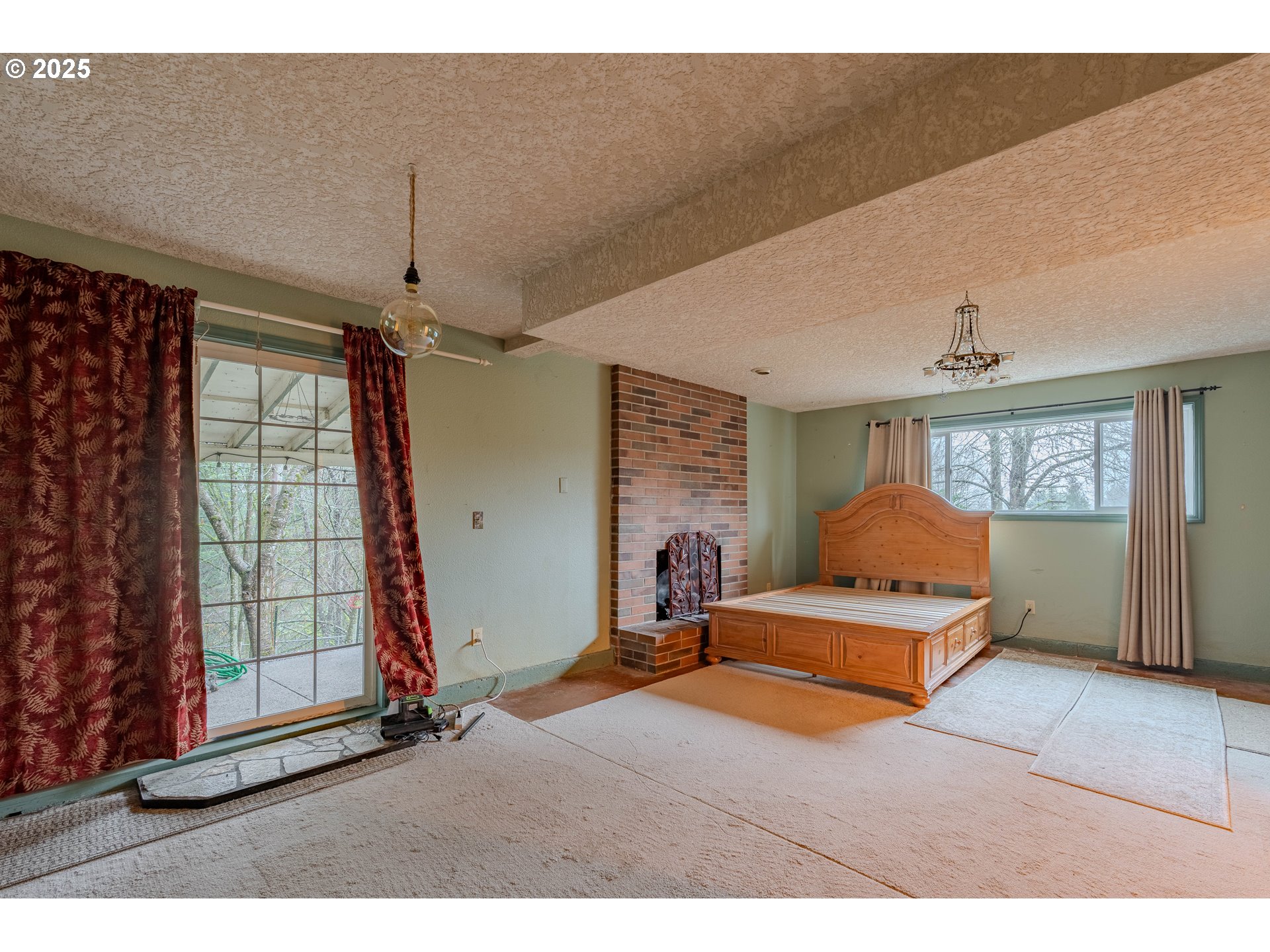 3270 Northwest Ivy Lane Camas, WA 98607 - Photo 21 of 26 a living room with furniture and a window