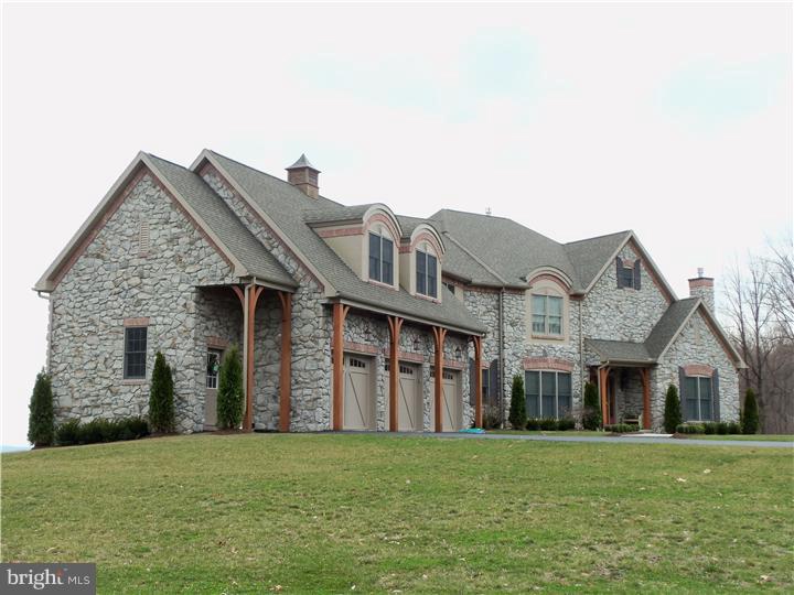 485 Hartman Road Reading, PA 19606 - Photo 2 of 25