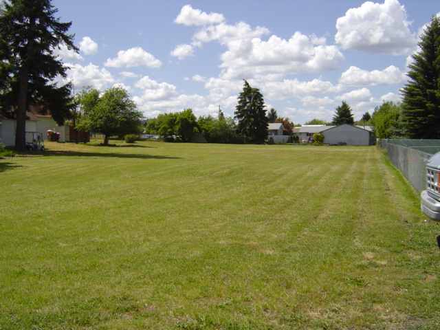 922 South Evergreen Road Spokane, WA 99216 - Photo 2 of 8