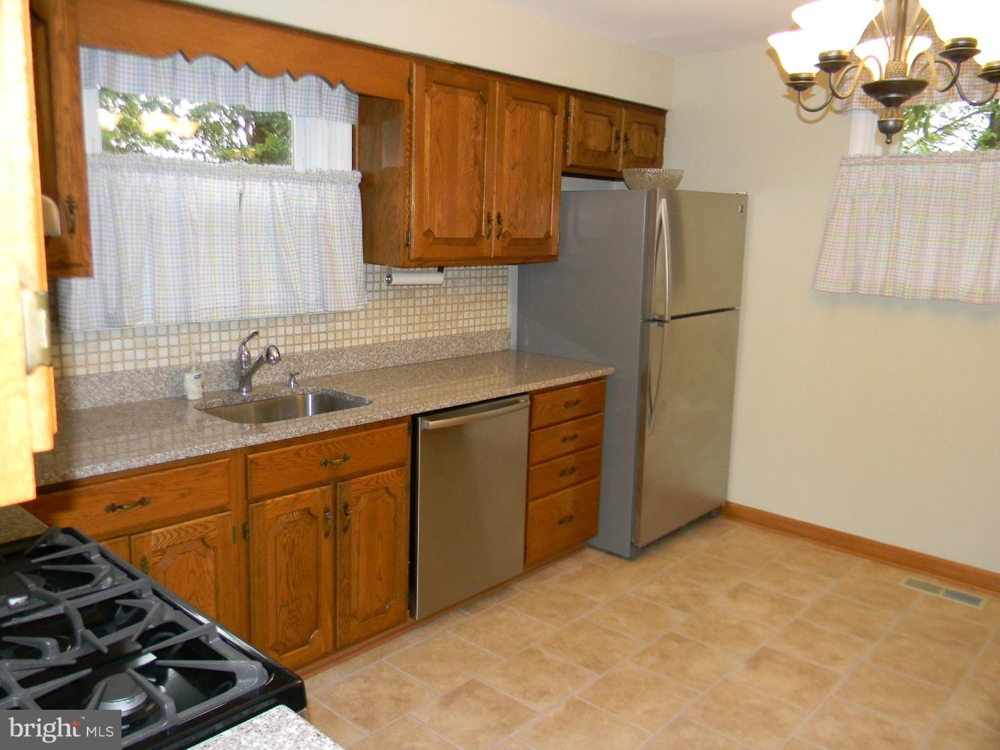 9969 Verree Road Philadelphia, PA 19115 - Photo 17 of 25