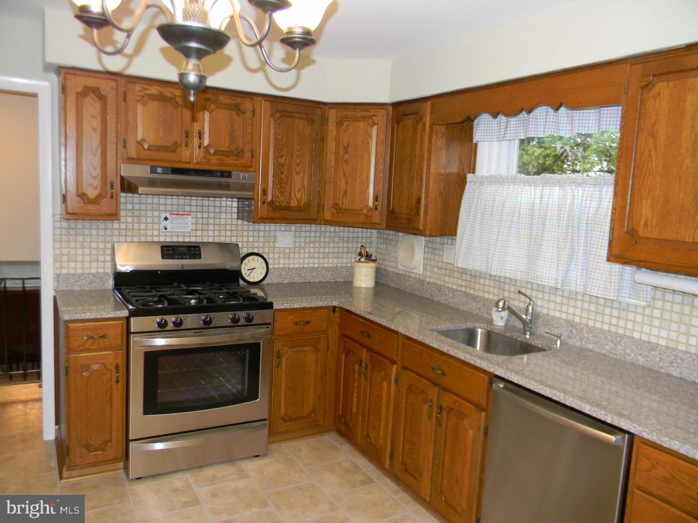 9969 Verree Road Philadelphia, PA 19115 - Photo 18 of 25