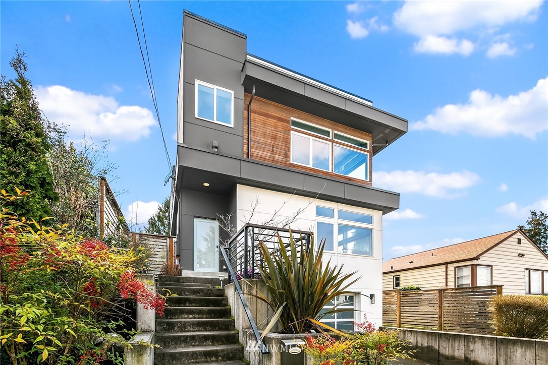 3935 Southwest Southern Street Seattle, WA 98136 - Photo 2 of 29