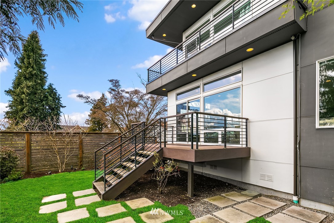 3935 Southwest Southern Street Seattle, WA 98136 - Photo 26 of 29