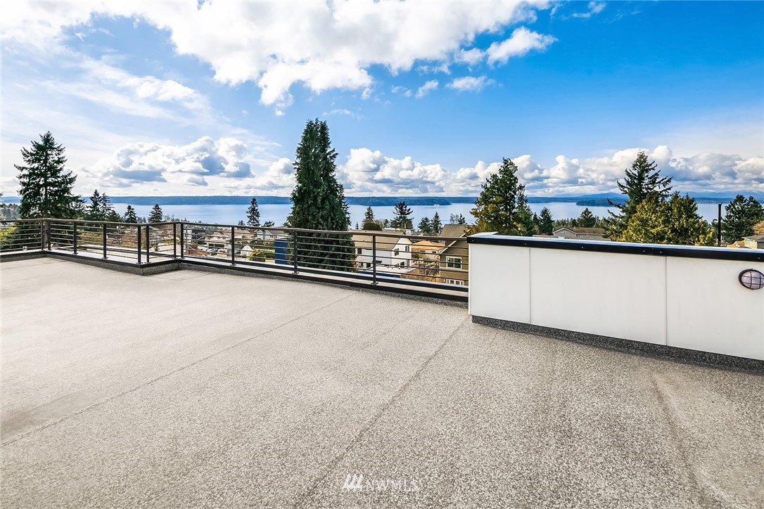 3935 Southwest Southern Street Seattle, WA 98136 - Photo 27 of 29