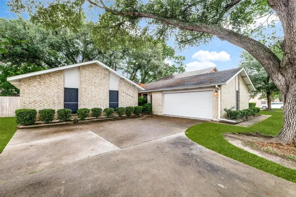$2,200 | 20303 Hampshire Rocks Drive, Katy, TX 77450