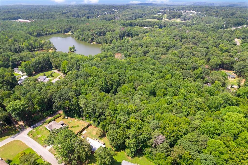 6464 Westerly Way Douglasville, GA 30135 - Photo 40 of 40 an aerial view of a house with a yard