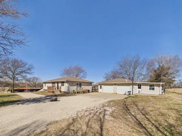 $359,500 | 2317 Maple Road, Fort Scott, KS 66701