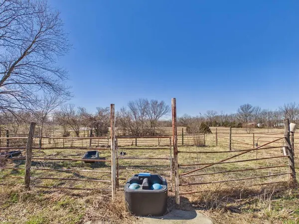 $359,500 | 2317 Maple Road, Fort Scott, KS 66701