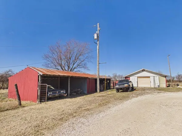 $359,500 | 2317 Maple Road, Fort Scott, KS 66701