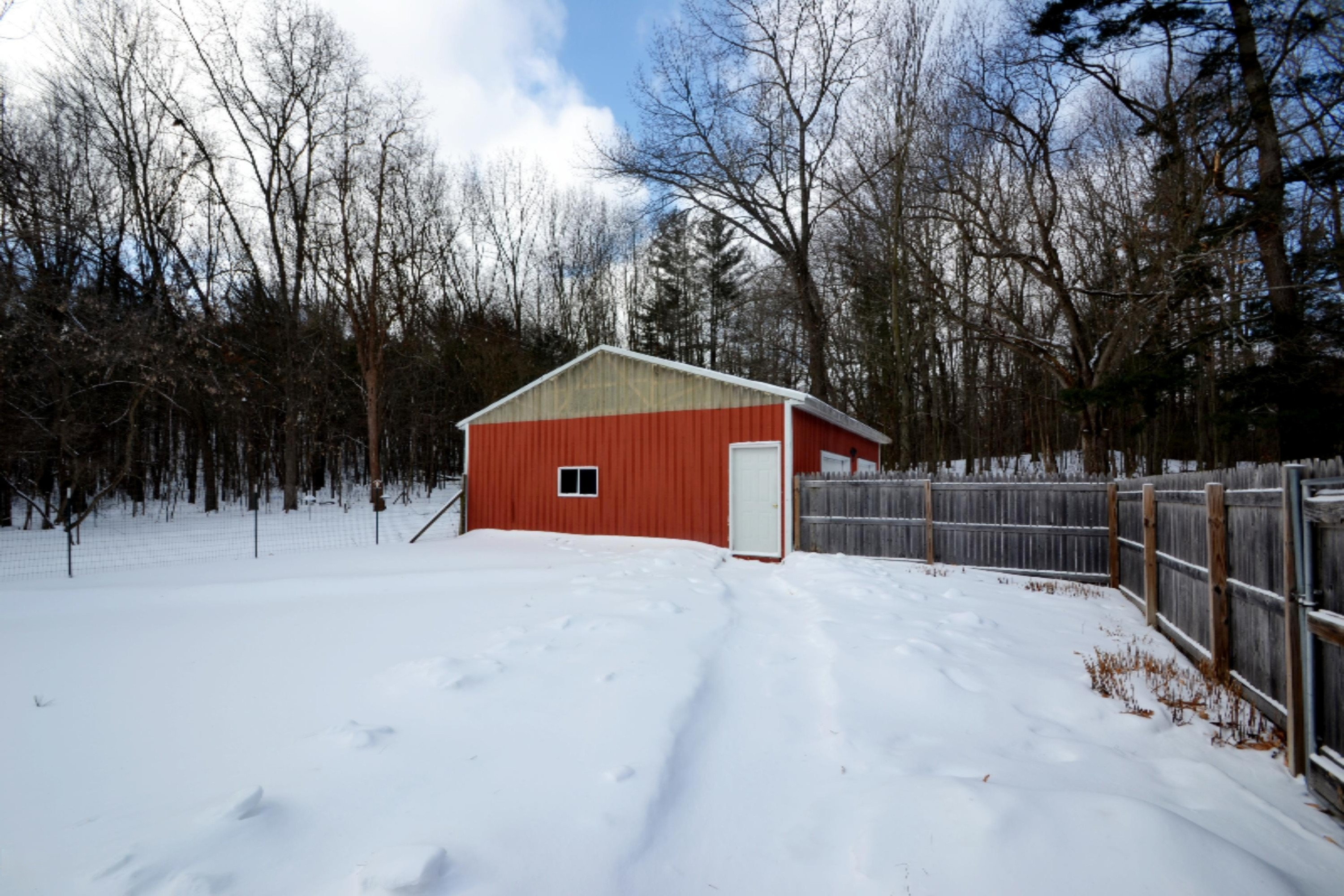 926 East Sidney Road Stanton, MI 48888 - Photo 3 of 21 DSC_3176