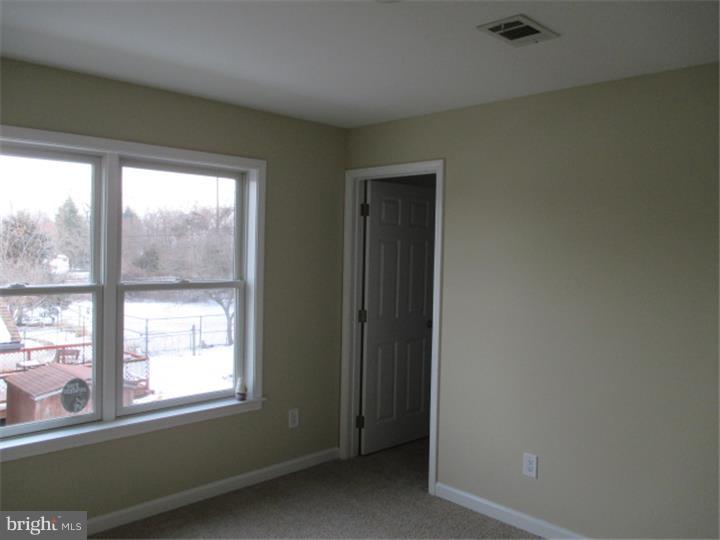 512 Neck Road Burlington, NJ 08016 - Photo 22 of 25 Gallery Image 22