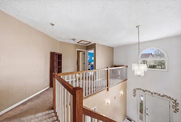 $260,000 | 2201 Daffodil Drive, Crest Hill, IL 60403