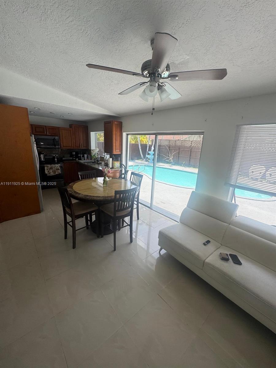 13320 Southwest 99th Street Miami, FL 33186 - Photo 13 of 26