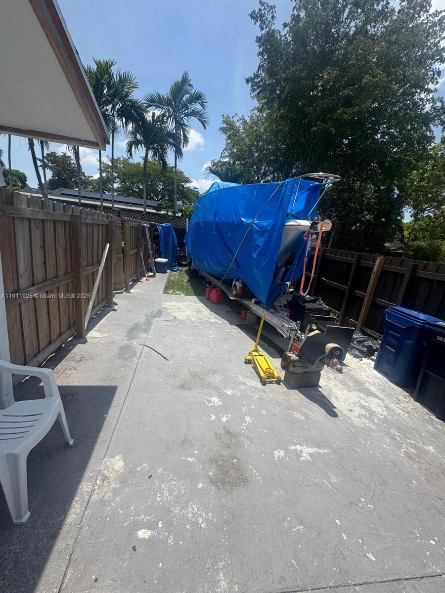 13320 Southwest 99th Street Miami, FL 33186 - Photo 15 of 26